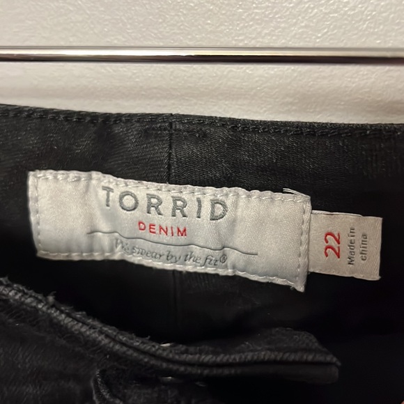 Torrid Black Denim Jeans Size 22 - Picture 2 of 4